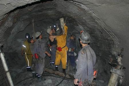 惠民工程爆破中的危险因素分析以及应对工程爆破危险的措施